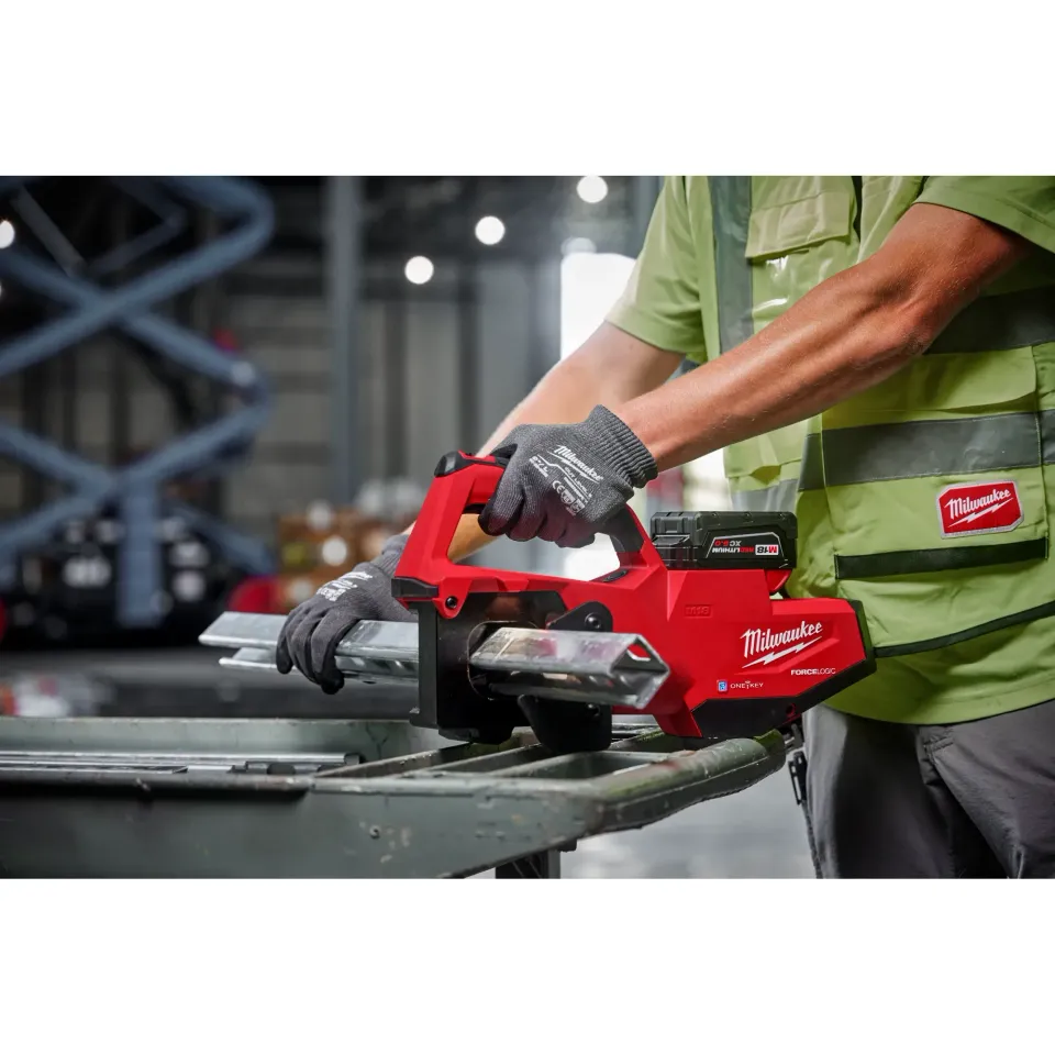 Milwaukee Strut Cutter - New Tool